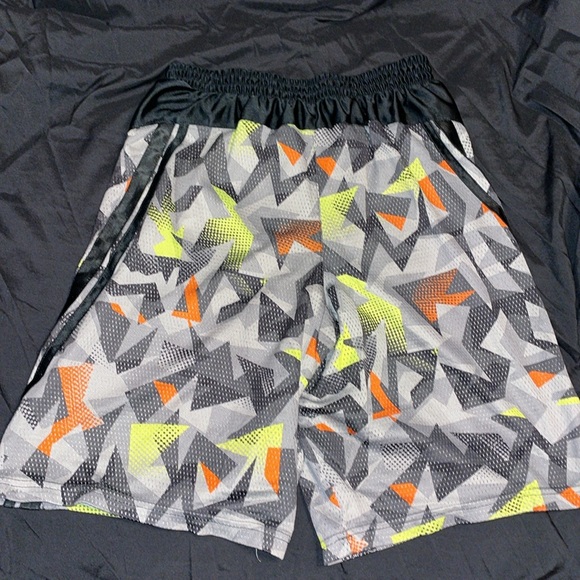 ASICS - Picture 4 of 4